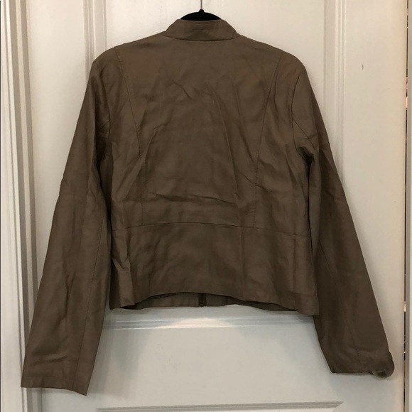 ❌❌ SOLD ❌❌ Tan faux leather jacket - Picture 4 of 7